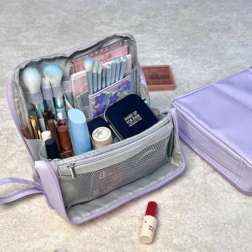 🔥Portable Large Capacity Standing Makeup Bag